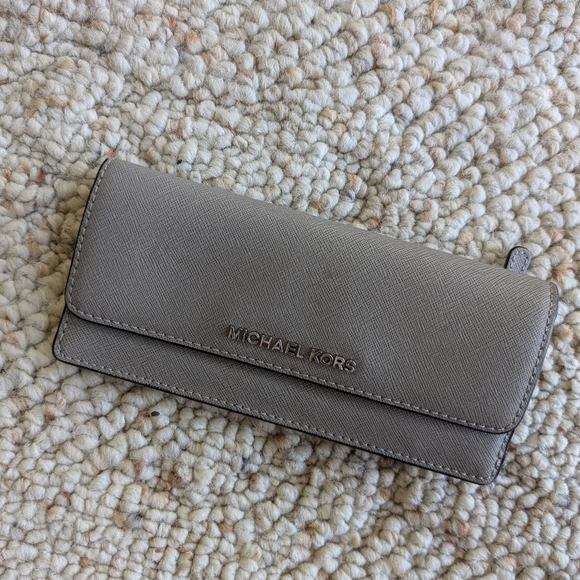 Michael kors wallet - Picture 1 of 8